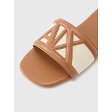 Armani Exchange Nizki natikači 'TINA' kremna / konjak | Shoptok.si