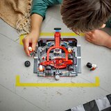 Lego City: Servisni boks in mehaniki z avtomobilom Ferrari F1 | Shoptok.si