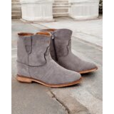 Resti cowboy-style boots on a covered wedge Patorias | ePonuda.com