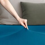 DecoKing Petrolej zelena plahta s gumom od jeseya 140x200 cm Amber – | shoptok.hr