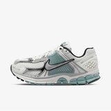 Nike W zoom vomero 5 Cene