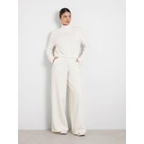 Guess Majica 'Olympe' kremna | Shoptok.si