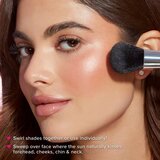 Too Faced Chocolate Soleil Sun Bunny Luminous Blurring Bronzer bronzer i rumenilo nijansa Fuchsia Bunny 8 g | shoptok.hr