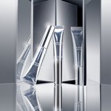 Catrice Beyond The Mirror sjajilo za usne za veći volumen nijansa C02 Glowing Drip 10 ml | shoptok.hr