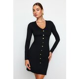 Trendyol Black V-Neck Button Detailed Interlock Body-Sleeved Mini Knitted Dress Cene