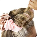 Brushworks Heatless Curling Scrunchie elastika za navijanje las 1 kos | Shoptok.si
