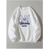 K&H TWENTY-ONE Women's White Butterflies Inspire Printed Oversized Sweatshirt.
