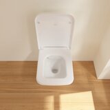 Villeroy & Boch viseča brezrobna WC školjka 375x560 mm FINION 4664 R0 R1 White Alpin CeramicPlus | Shoptok.si