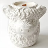 Biela / Vanilka Sveča Highland Cow - Bela / Vanilija | Shoptok.si