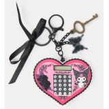 Sinsay Privjesak za ključeve s kalkulatorom u obliku srca Kuromi | shoptok.hr