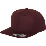 Flexfit Classic maroon-colored Snapback
