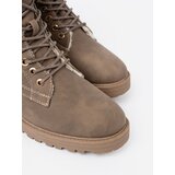 Shelvt Stylish dark beige hiking boots with a thick sole | ePonuda.com