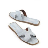 Capone Outfitters Women's Slippers Cene'.'