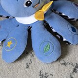 BABY EINSTEIN Octoplush™ glazbena igračka 3m+ 1 kom | shoptok.hr