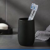 Wenko Zelena keramička čaša za četkice za zube Fablo – | shoptok.hr