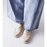 Gemre Beige closed-toe slides Berkshire | Shoptok.si