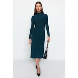 Trendyol Emerald Green Draping Detail Stand Up A-Line Flexible Midi Knit Dress Cene