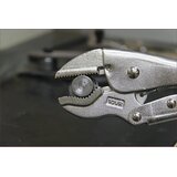 Ks Tools Oprijemalne klešče, V-čeljusti, velikost zeva 0 - 25 mm, dolžina 185 mm | Shoptok.si