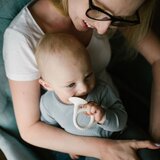 BabyOno grickalica za zube Puž, bijela-mint | shoptok.hr