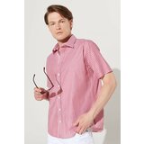AC&Co / Altınyıldız Classics Men's Claret Red-White Comfort Fit Comfy Cut, Classic Collar 100% Cotton Striped Shirt. Cene