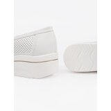 GOODIN White loafers with a thick sole | ePonuda.com