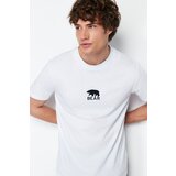 Trendyol White Men's Regular Cut Bear/Animal Embroidered 100% Cotton Short Sleeve T-Shirt Cene