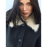 Sinsay Jakna s krznom ovratnikom i dodatkom vune i viskoze | shoptok.hr