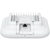Ubiquiti U7-Outdoor All-weather WiFi 7 AP with 4 spatial streams, an integrated directional super antenna, and versatile mounting options U7-OUTDOOR | ePonuda.com