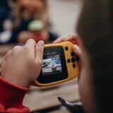 KIDYWOLF vodootporna kamera, žuta | Shoptok.si