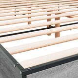  Posteljni okvir siva sonoma 140x190 cm inž. les in kovina | Shoptok.si