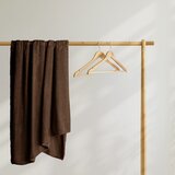 Restilo Rjava odeja iz mikrovlaken DecoKing Henry, 220 x 240 cm | Shoptok.si