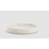 Reserved okrasen marmoriran pladenj - bela | Shoptok.si