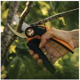 Fiskars 1057175 Makaze za orezivanje voćarske | Eponuda.ba