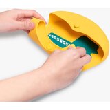 VIIDA podbradak za bebe s naramenicom iz serije Joy, žuti | shoptok.hr