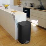 Spirella Mat črn jeklen koš za smeti s pedalom 50 l Akira – | Shoptok.si