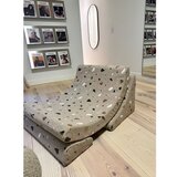 Wigiwama Svetlo rjav otroški fotelj iz tkanine bouclé/iz šenilje Terrazzo Moon – | Shoptok.si