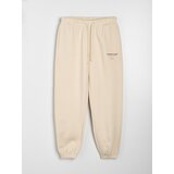 Sinsay Regular jogger fleece hlače s izvezenim natpisom NYC | shoptok.hr