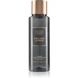 Baylis & Harding The Edit Twilight Amber parfumirani sprej za tijelo Amber, Vertiver & Vanilla 250 ml | shoptok.hr
