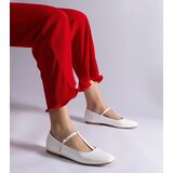 Gemre White patent ballerinas with strap Marseille | shoptok.hr