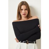  Women's Black Boat Neck Knitted Blouse Cijene