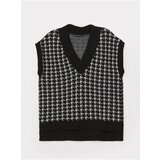 LC Waikiki V-Neck Patterned Oversize Womens Knitwear Sweater | Shoptok.si
