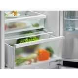 Electrolux vgradni hladilnik KNT6ME18S1 | Shoptok.si
