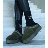 Gemre Green platform snow boots with low uppers and embroidered Greene pattern | Shoptok.si