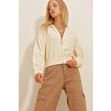 Trend Alaçatı Stili Women's Cream Hooded Zippered Crop Sweatshirt Cene