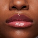 MAC Cosmetics Squirt Plumping Gloss Stick sijaj za ustnice v paličici odtenek Amped 2,3 g | Shoptok.si