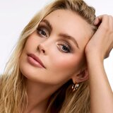 WONDERSKIN IYKYK senčila za oči v svičniku odtenek Champagne 1.4 g | Shoptok.si