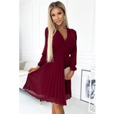 Numoco pleated dress with long sleeves and neckline | ePonuda.com