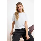 TRENDYOLMILLA Ženska majica TWOAW20TS0096, Bela Cene