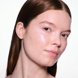 MAC Cosmetics Skinfinish Lightstruck Skinfinish Lightstruck tekoči osvetljevalec odtenek Lilac Haze 15 ml | Shoptok.si