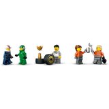 Lego City: Tovornjak F1 z dirkalnikoma F1 RB20 in AMR24 | Shoptok.si